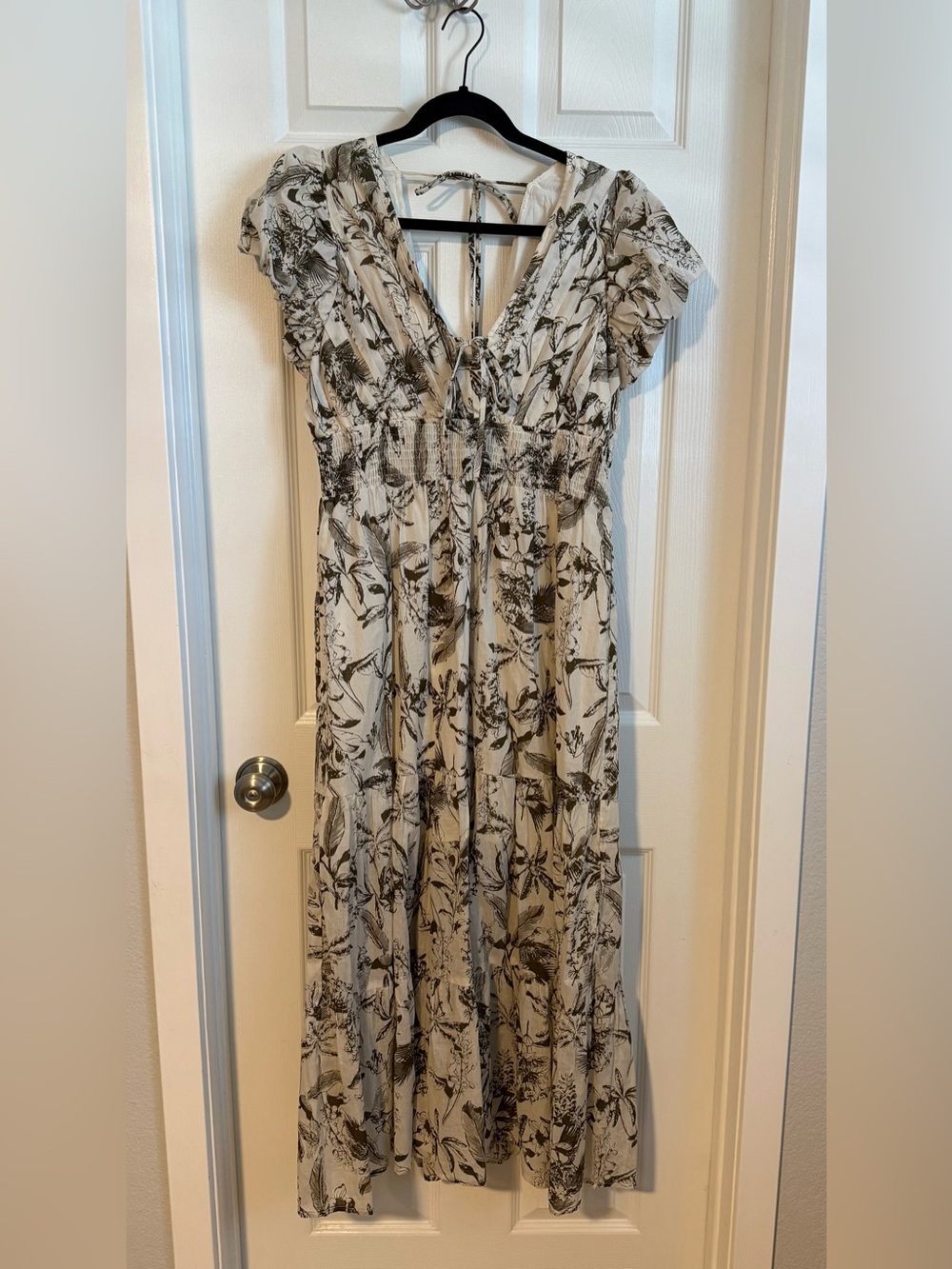 New with Tags Darya Puff Sleeve Maxi Dress